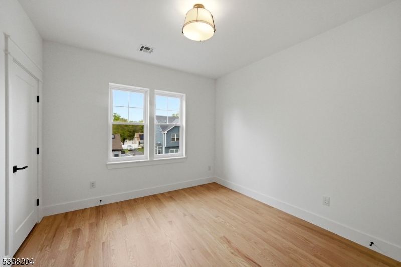 8 Lionel Street Clark, NJ 07066 - Photo 34 of 50