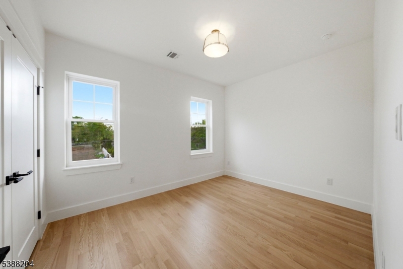 8 Lionel Street Clark, NJ 07066 - Photo 38 of 50