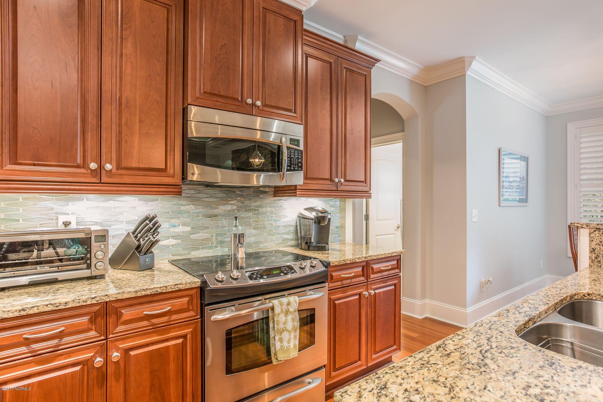 639 Springtime Road Wilmington, NC 28405 - Photo 13 of 38 13