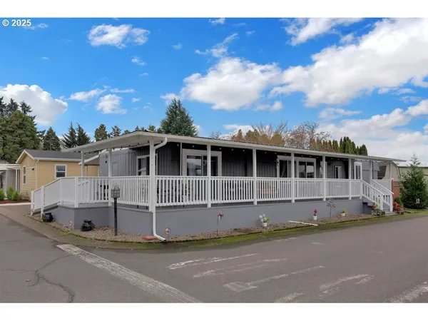 $79,900 | 1800 Lakewood Court, Unit 36, Eugene, OR 97402