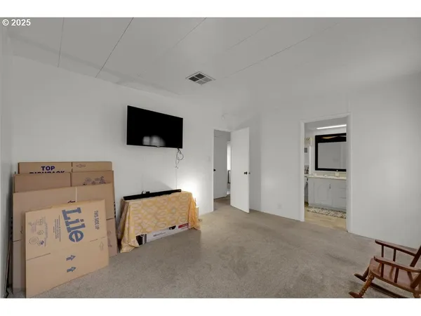 $79,900 | 1800 Lakewood Court, Unit 36, Eugene, OR 97402