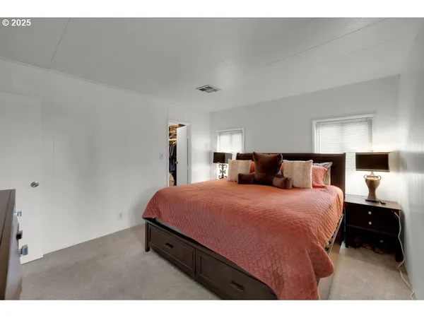 $79,900 | 1800 Lakewood Court, Unit 36, Eugene, OR 97402