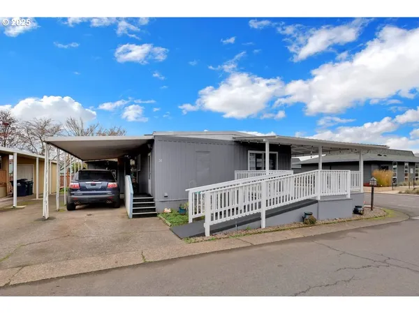 $79,900 | 1800 Lakewood Court, Unit 36, Eugene, OR 97402