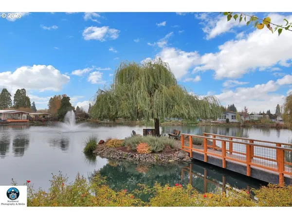 $79,900 | 1800 Lakewood Court, Unit 36, Eugene, OR 97402