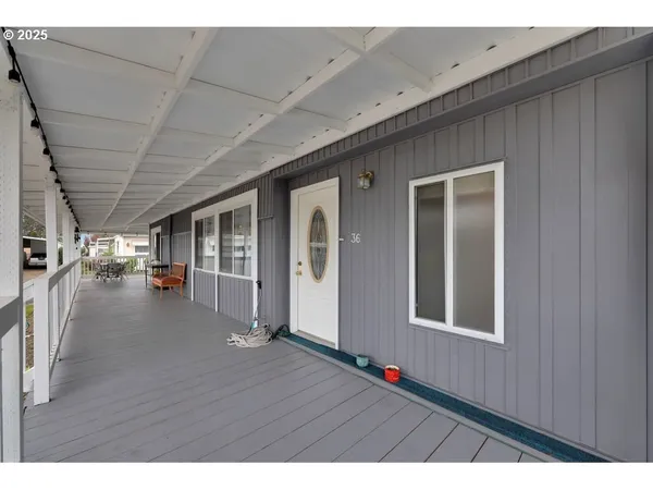 $79,900 | 1800 Lakewood Court, Unit 36, Eugene, OR 97402