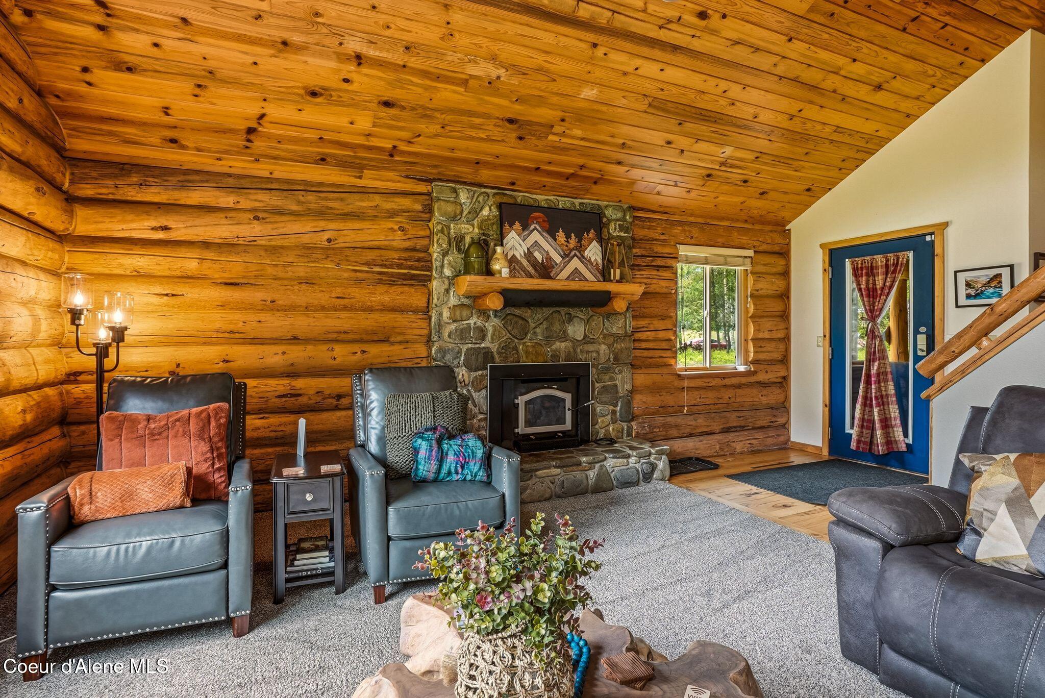 7569 Upper Pack River Road Sandpoint, ID 83864 - Photo 11 of 88 Inside-Media-UpperPack-11