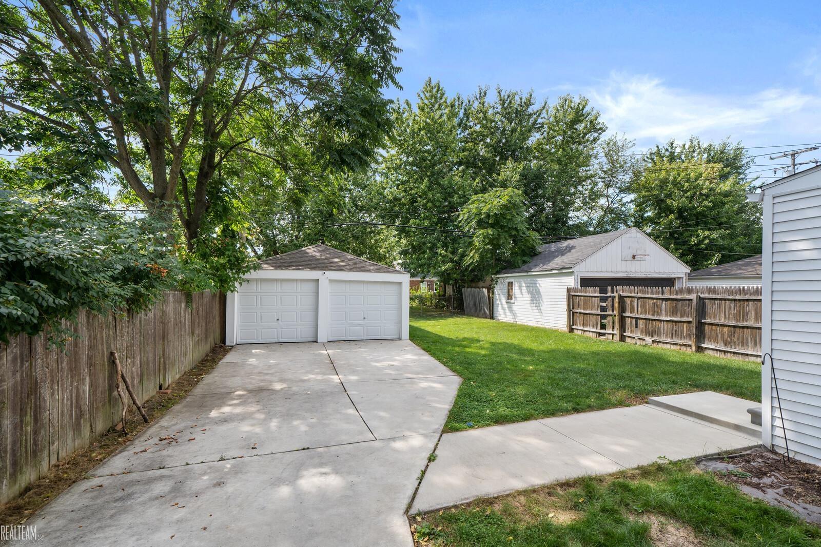 3941 Harvard Road Detroit, MI 48224 - Photo 25 of 31