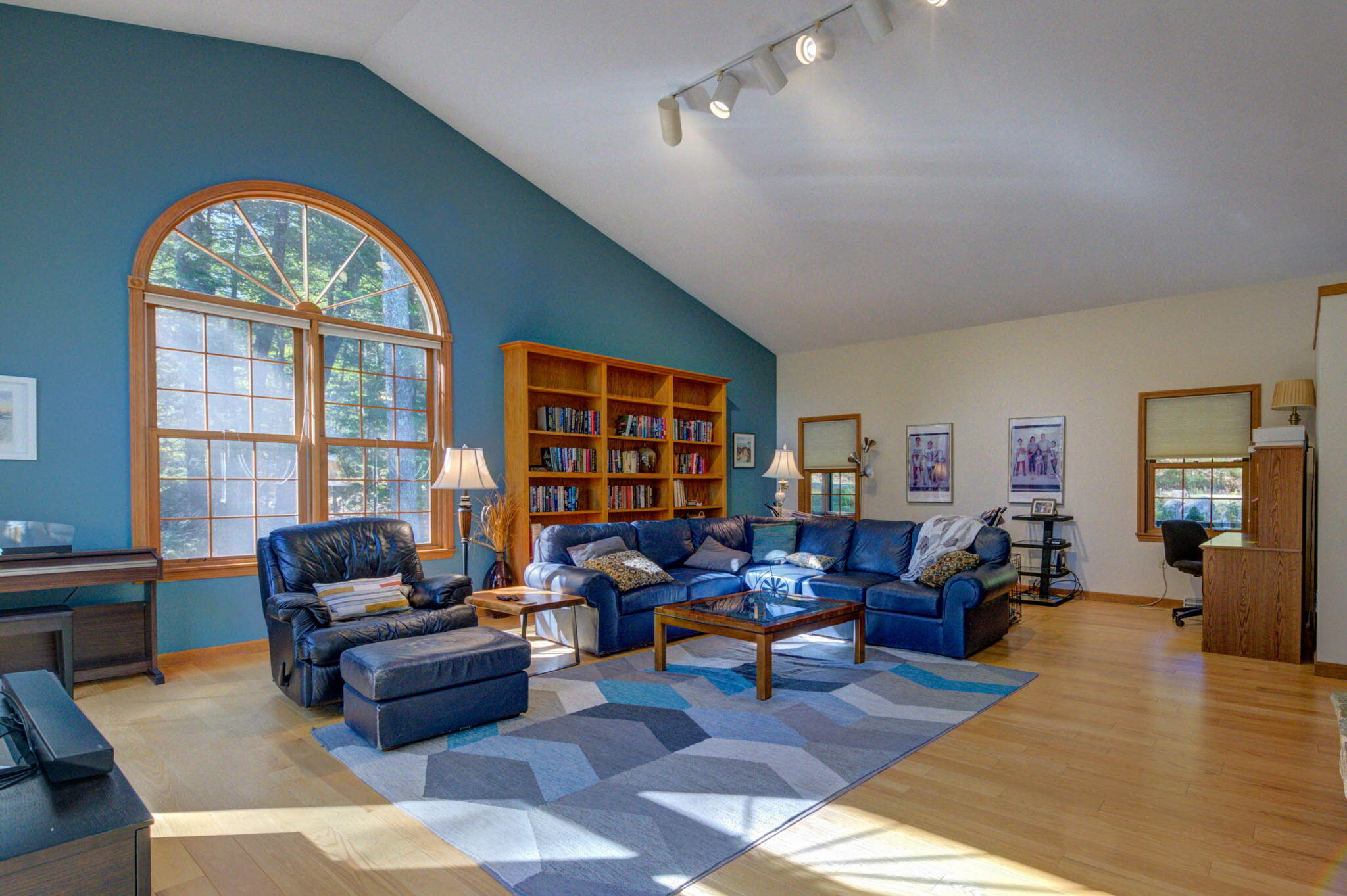 17 Blueberry Point Road Raymond, ME 04071 - Photo 13 of 61 7-web-or-mls-pic-7