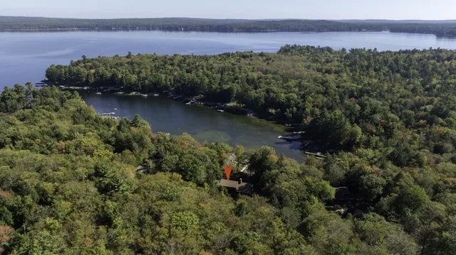 $1,600,000 | 17 Blueberry Point Road, Raymond, ME 04071