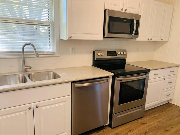 $1,600 | 1800 West College Street, Sherman, TX 75092