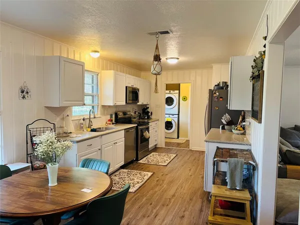 $1,600 | 1800 West College Street, Sherman, TX 75092