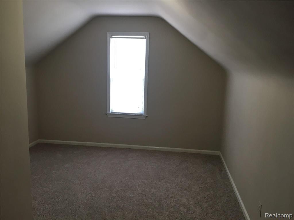 8204 Republic Avenue Warren, MI 48089 - Photo 14 of 17