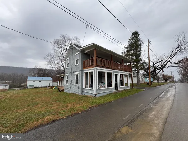 $185,000 | 351 Elk Place, Romney, WV 26757