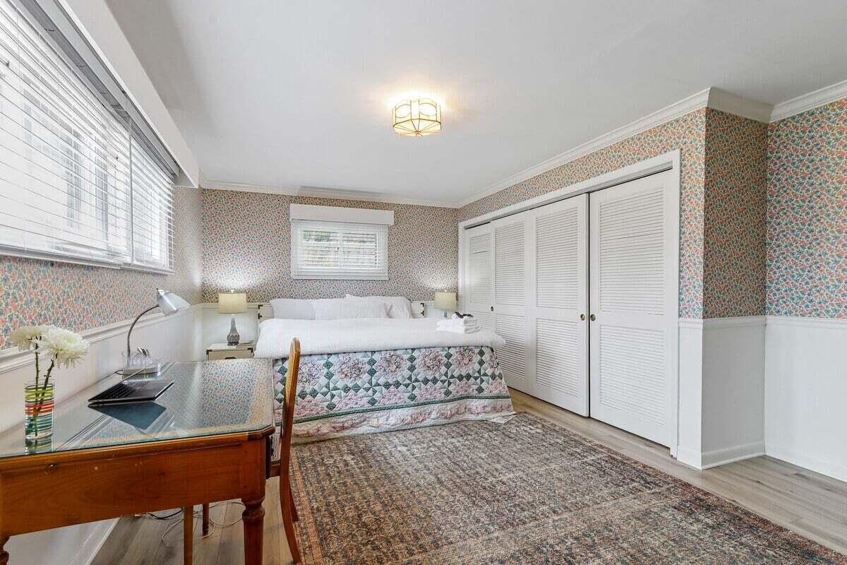 222 Ridge Road Lake Geneva, WI 53147 - Photo 5 of 10 10