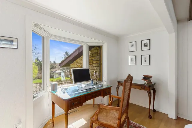 $3,050 | 222 Ridge Road, Lake Geneva, WI 53147