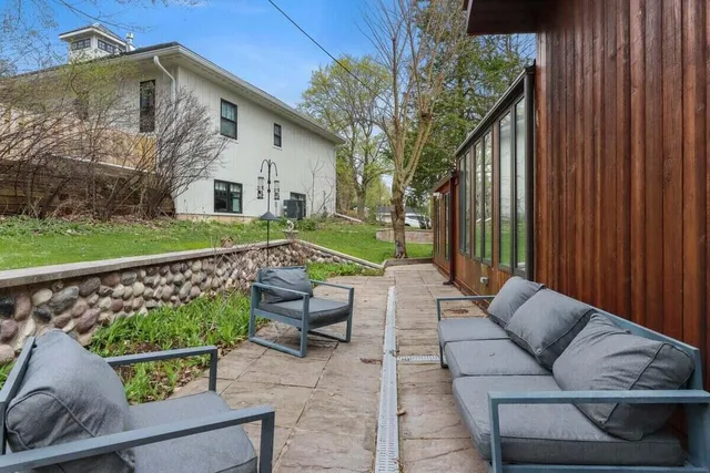 $3,050 | 222 Ridge Road, Lake Geneva, WI 53147