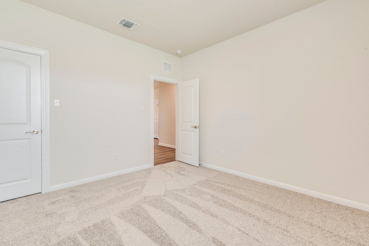 9108 Spire View Austin, TX 78744 - Photo 21 of 30