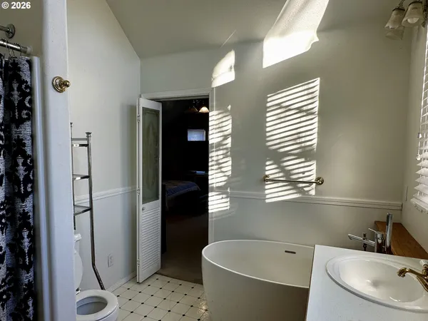 $337,995 | 822 South 8th Street, Cottage Grove, OR 97424