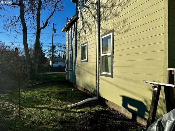 $337,995 | 822 South 8th Street, Cottage Grove, OR 97424