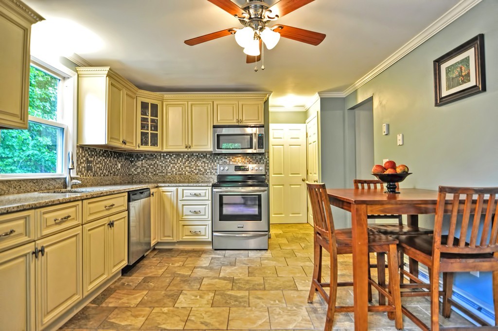 59 Indian Run Road, Unit 59 Bellingham, MA 02019 - Photo 13 of 28