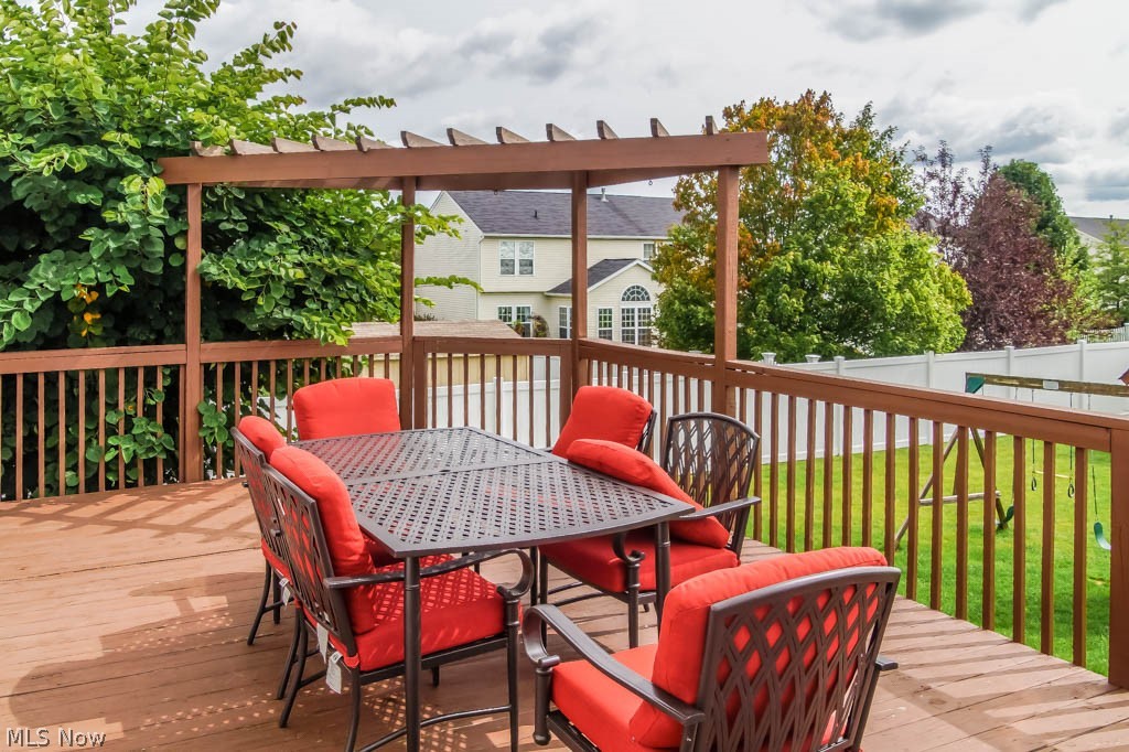 4293 Aylesford Road Uniontown, OH 44685 - Photo 24 of 29 Deck