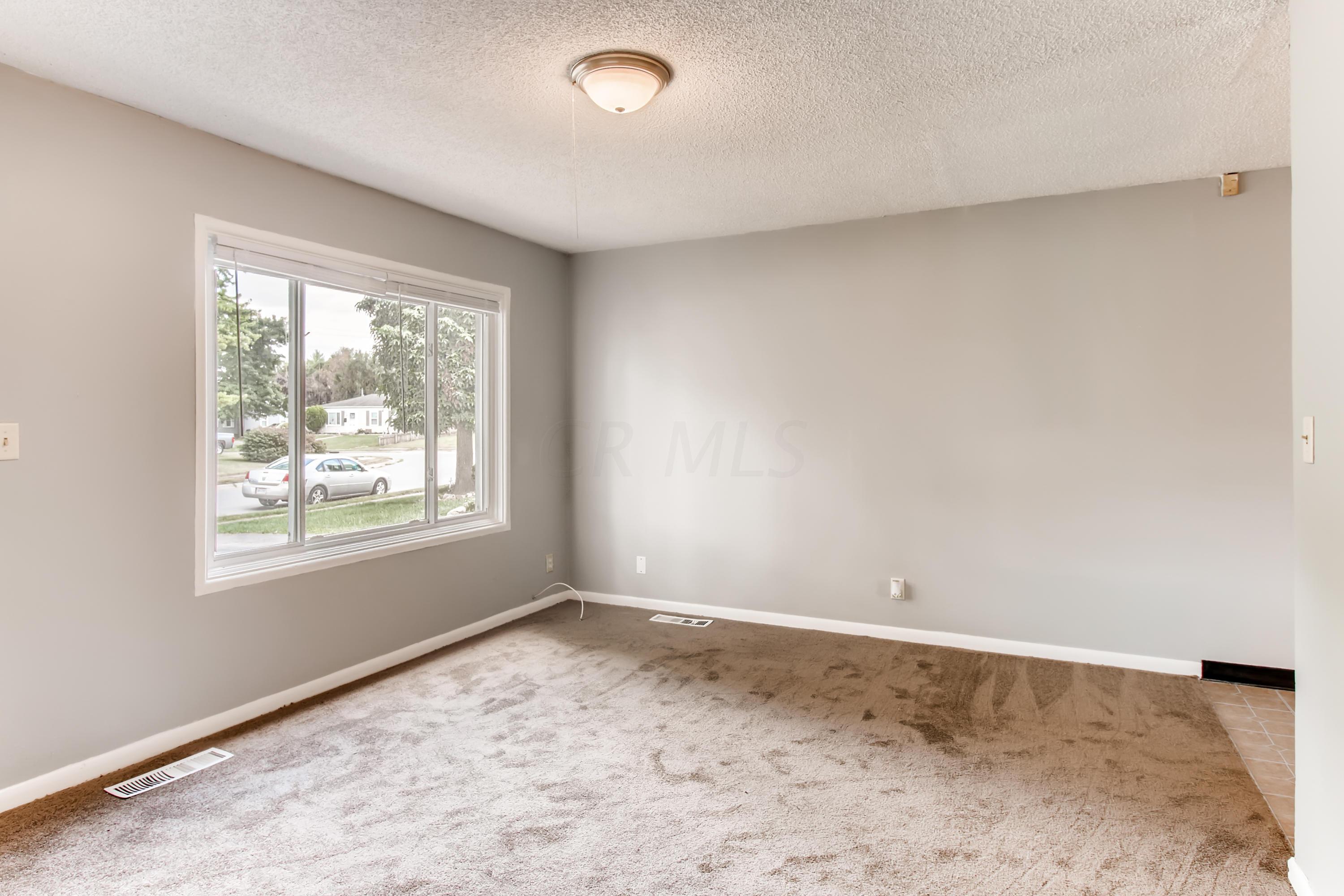 75 Phelps Road Columbus, OH 43207 - Photo 6 of 25 Gallery Image 6