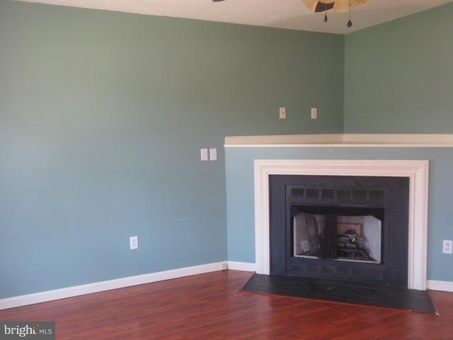 1739 Batts Neck Road Stevensville, MD 21666 - Photo 2 of 12 Living Room