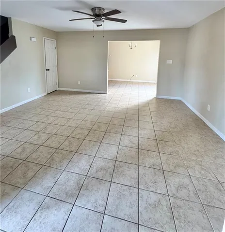 $1,400 | 201 Bayonne Drive, Unit A, Laplace, LA 70068