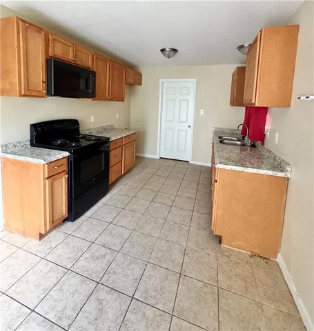 $1,400 | 201 Bayonne Drive, Unit A, Laplace, LA 70068
