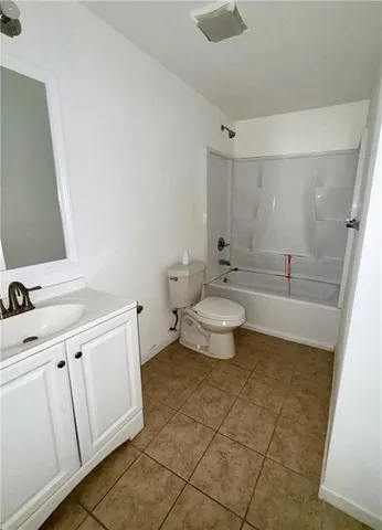 $1,400 | 201 Bayonne Drive, Unit A, Laplace, LA 70068