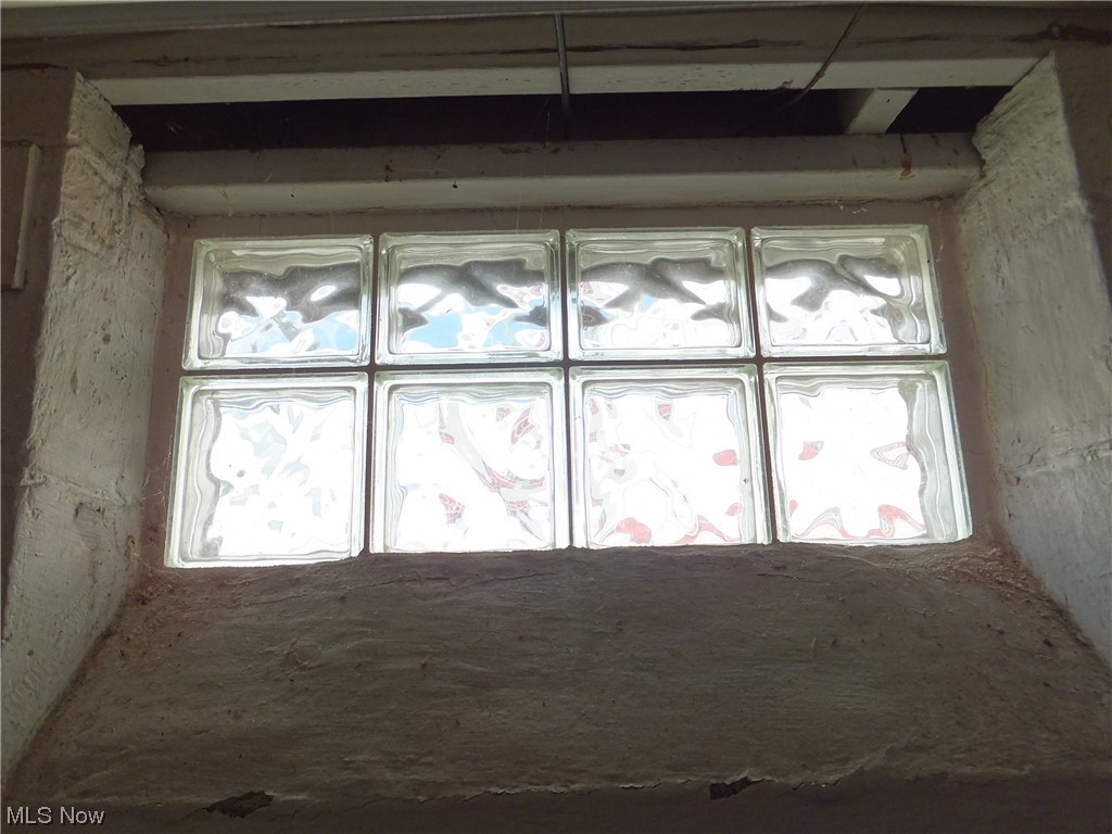 7701 Spring Garden Road Cleveland, OH 44129 - Photo 21 of 27 Glass Block Window
