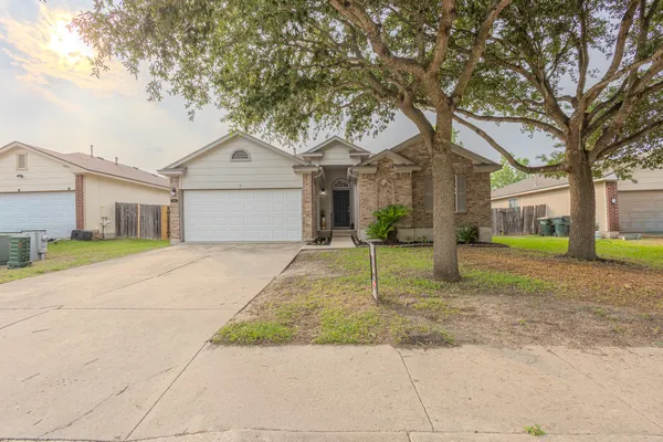 $2,025 | 208 Discovery, Kyle, TX 78640