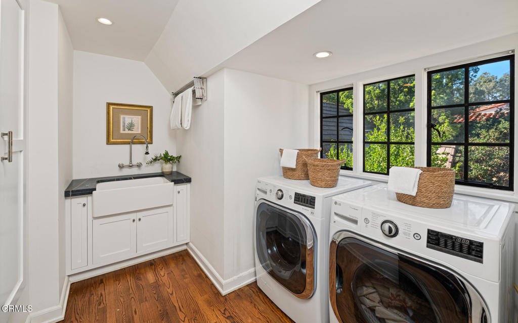 1146 Shenandoah Road San Marino, CA 91108 - Photo 25 of 38 a view of a kitchen with washer and dryer