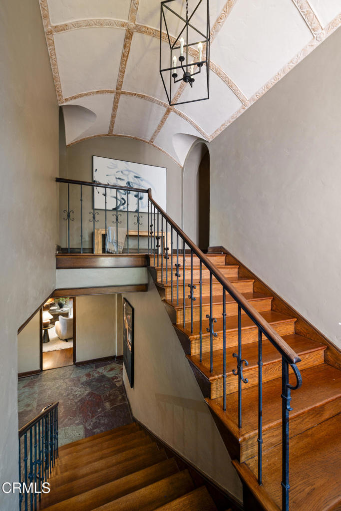 1146 Shenandoah Road San Marino, CA 91108 - Photo 27 of 38 a view of entryway and hall with wooden floor