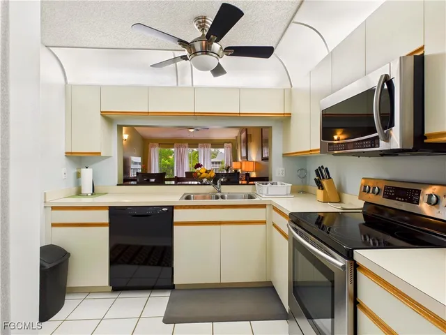 $3,195 | 1290 Yesica Ann Circle, Unit G204, Naples, FL 34110