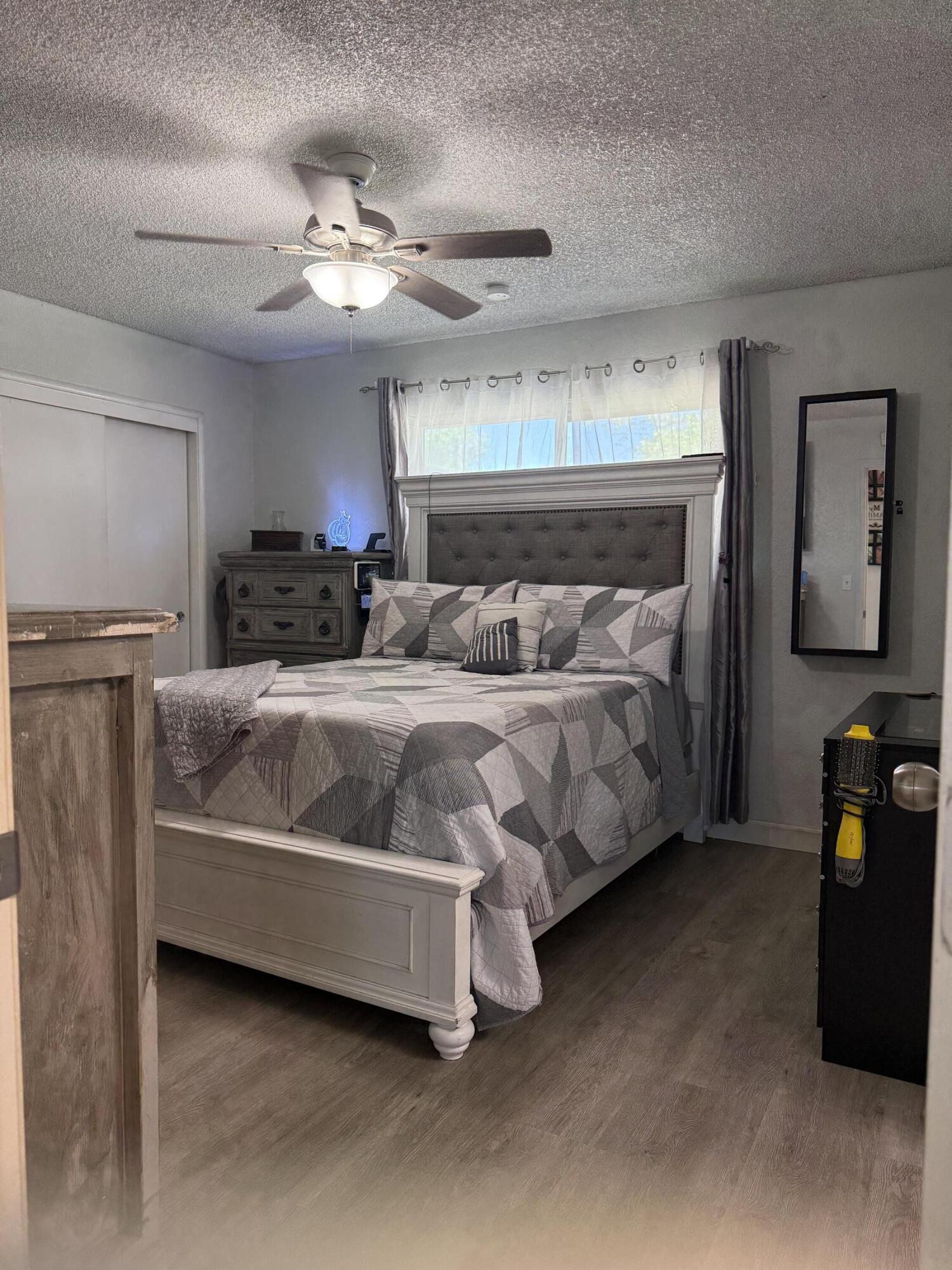 1074 Raymond Road Hanford, CA 93230 - Photo 23 of 33 IMG_8003
