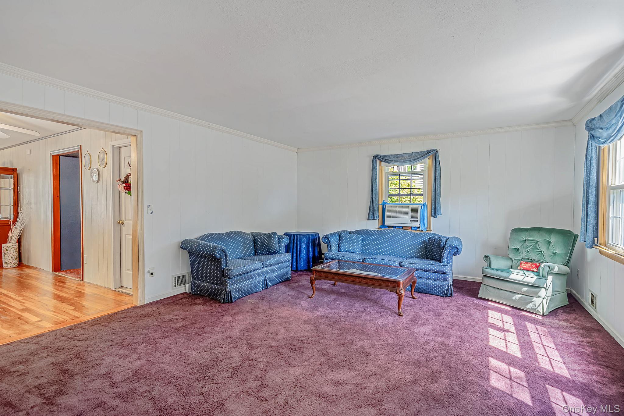 63 Otis Road Islip Terrace, NY 11752 - Photo 13 of 31