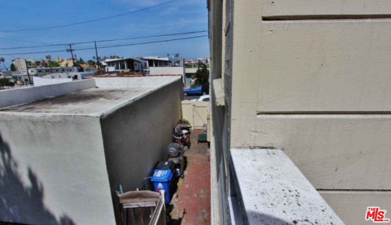338 Pershing Drive Playa del Rey, CA 90293 - Photo 15 of 18 Gallery Image 15