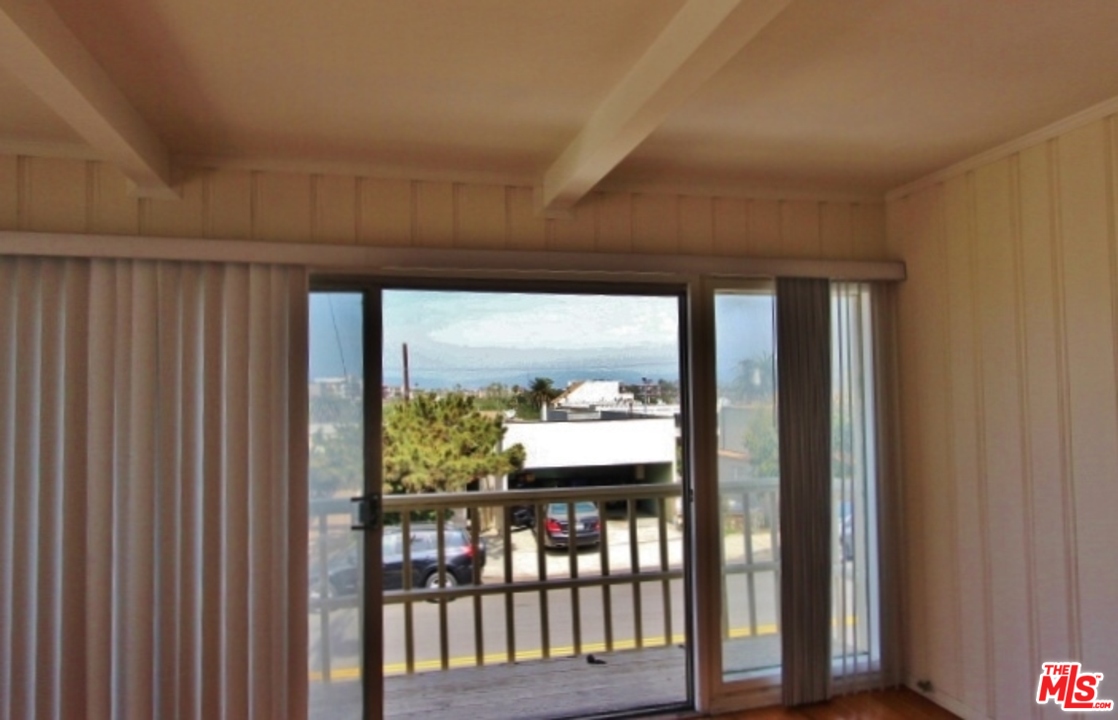 338 Pershing Drive Playa del Rey, CA 90293 - Photo 6 of 18 Gallery Image 6