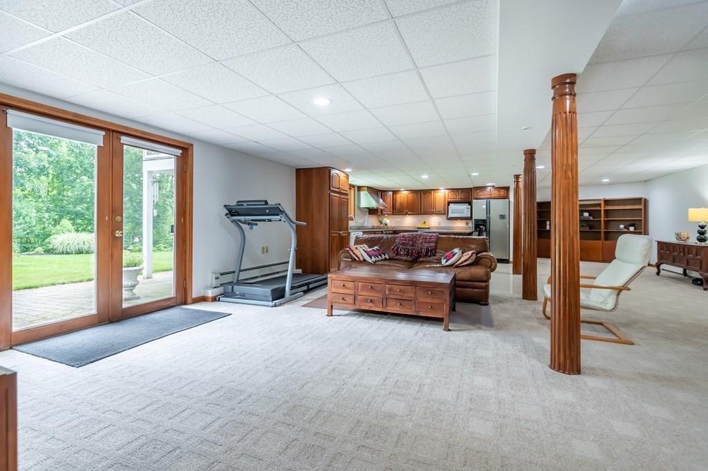 232 Candlestick Road North Andover, MA 01845 - Photo 22 of 42 Gallery Image 22