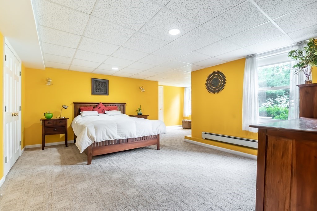 232 Candlestick Road North Andover, MA 01845 - Photo 27 of 42 Gallery Image 27