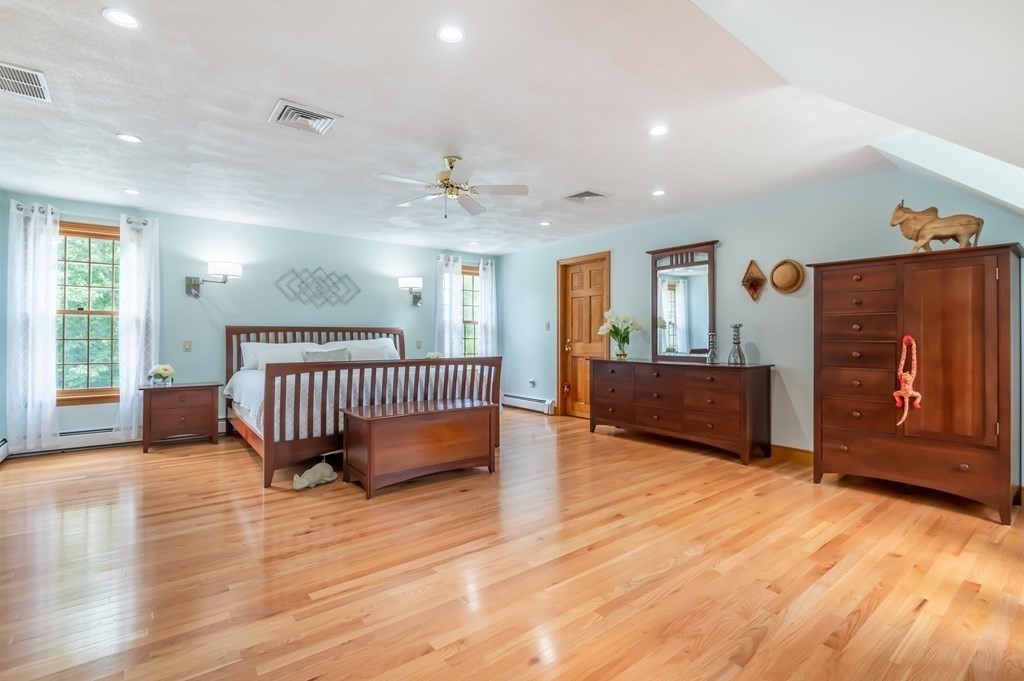 232 Candlestick Road North Andover, MA 01845 - Photo 29 of 42 Gallery Image 29
