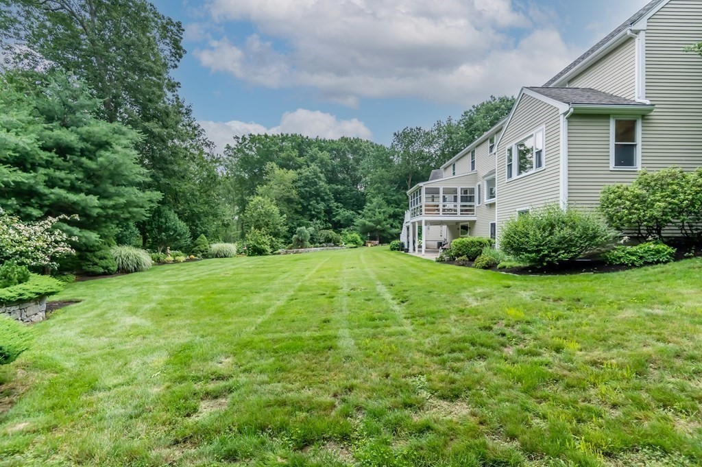 232 Candlestick Road North Andover, MA 01845 - Photo 40 of 42 Gallery Image 40
