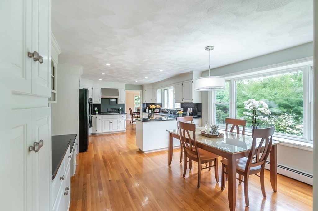 232 Candlestick Road North Andover, MA 01845 - Photo 7 of 42 Gallery Image 7