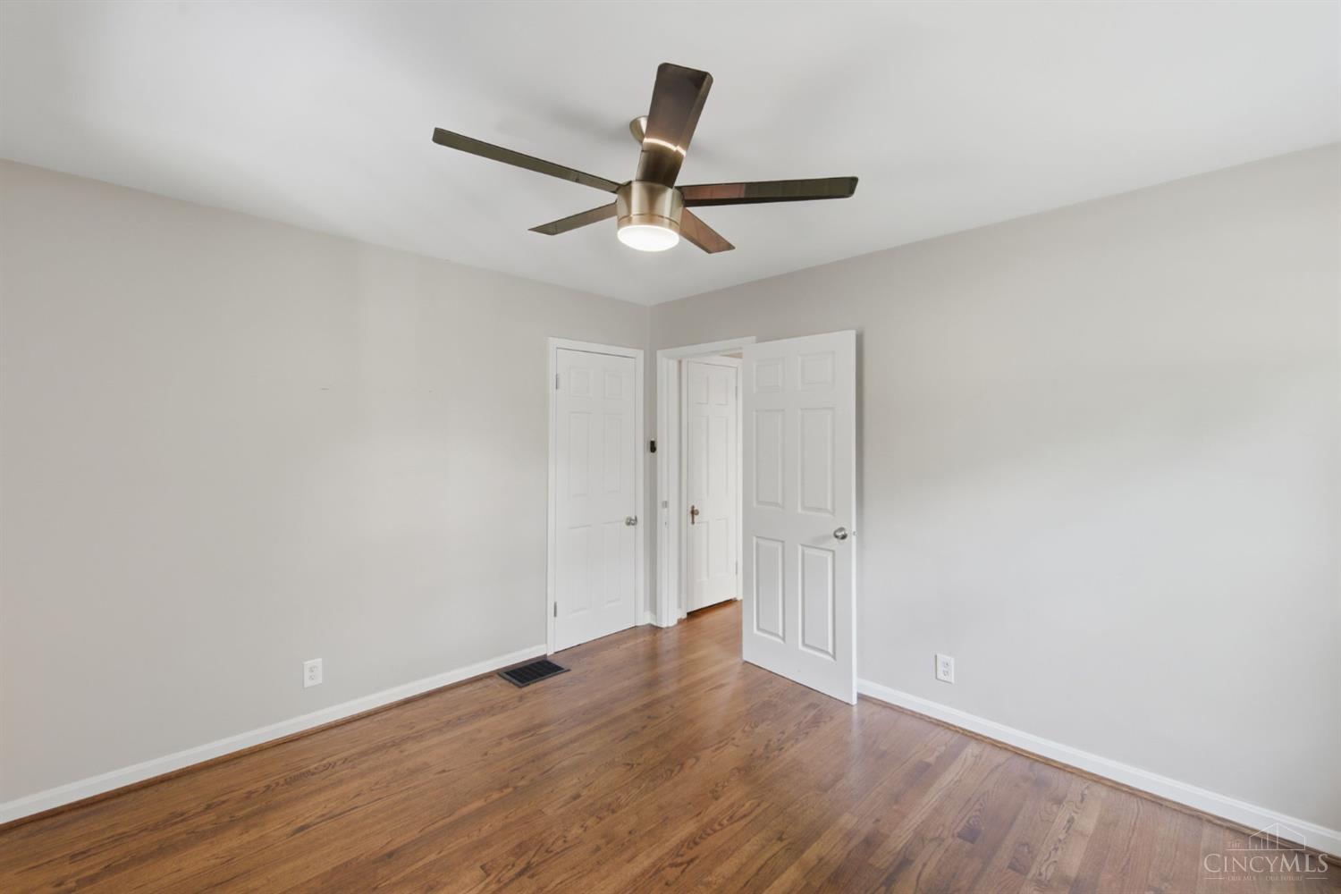 7981 State Road Cincinnati, OH 45255 - Photo 18 of 34