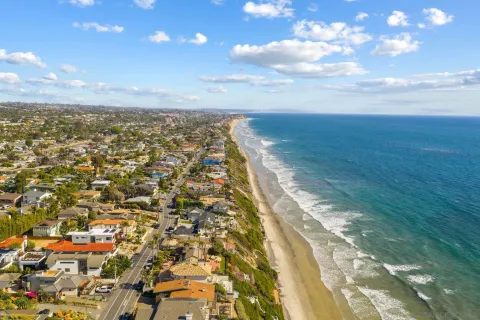 $2,350,000 | 107 Edgeburt Drive, Encinitas, CA 92024