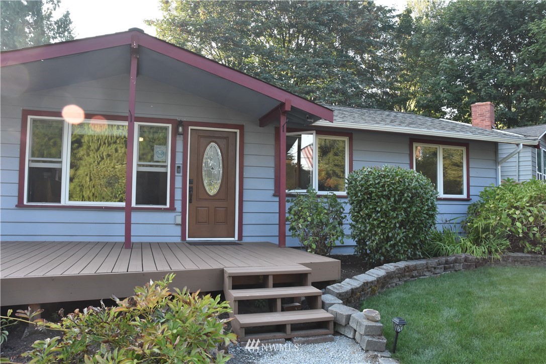 22304 Meridian Avenue South Bothell, WA 98021 - Photo 2 of 15