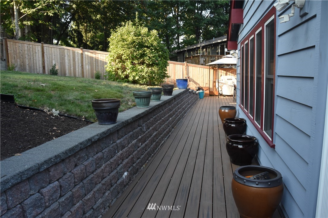 22304 Meridian Avenue South Bothell, WA 98021 - Photo 13 of 15