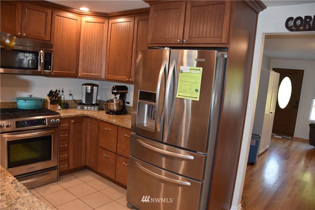 22304 Meridian Avenue South Bothell, WA 98021 - Photo 4 of 15