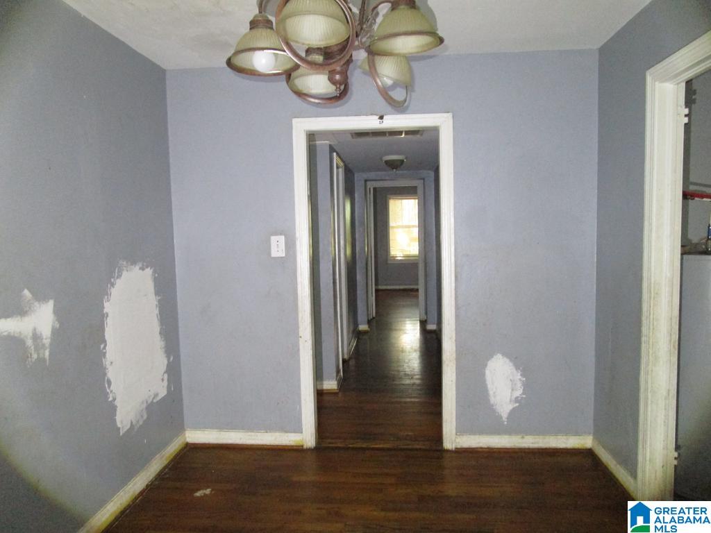 1240 18th Way Southwest Birmingham, AL 35211 - Photo 9 of 25